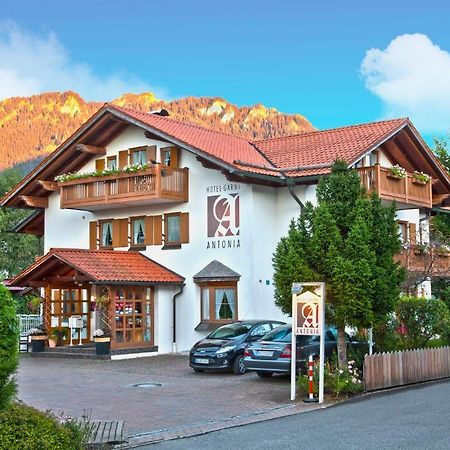 Hotel Antonia Oberammergau Bagian luar foto